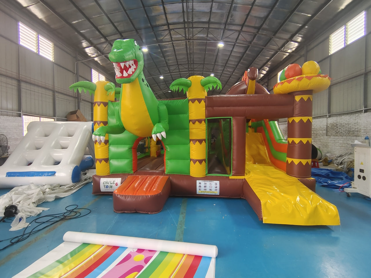 Castillo Inflable Temático Dinasauro