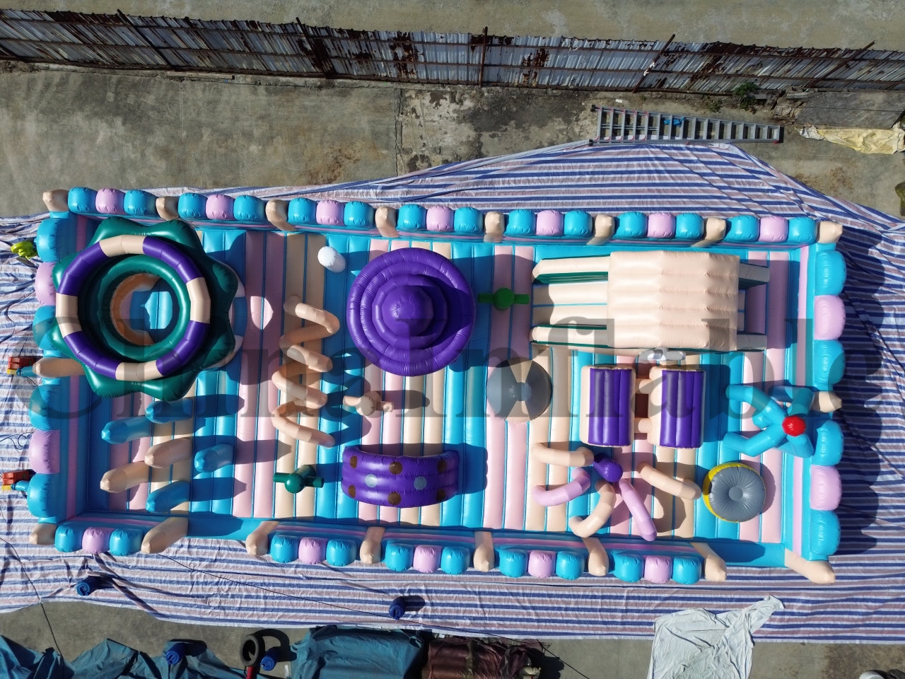 Parque Inflable Temático Ovni Gigante