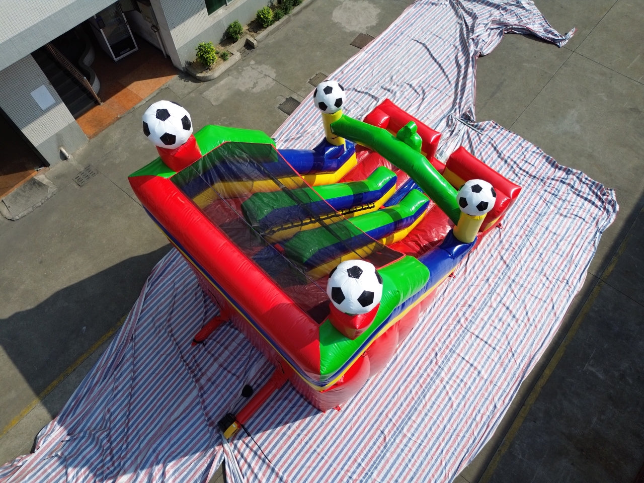 Tobogán Inflable Temático Fútbol
