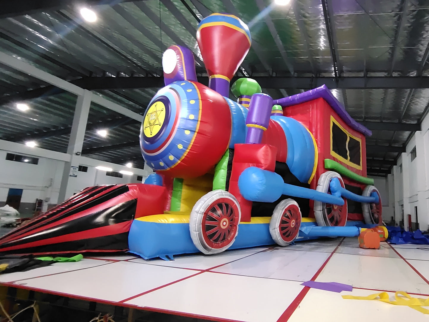 Castillo Inflable Temático De Tren Para Saltar