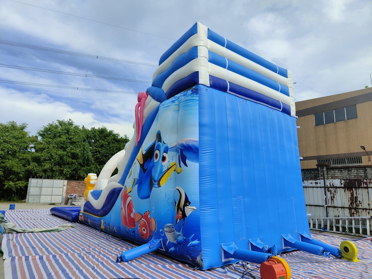 Tobogán Inflable Acuático Temático Acario