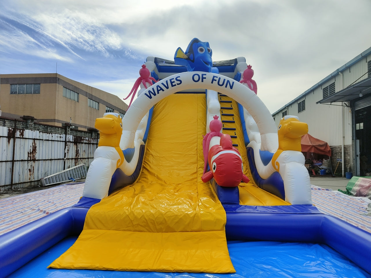 Tobogán Inflable Acuático Temático Acario