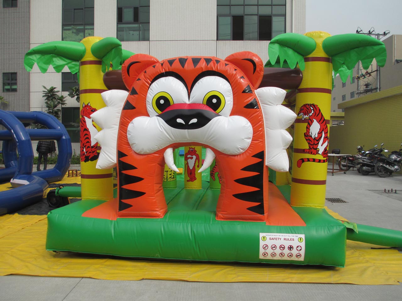 Inflatable Tiger Obstacle Course