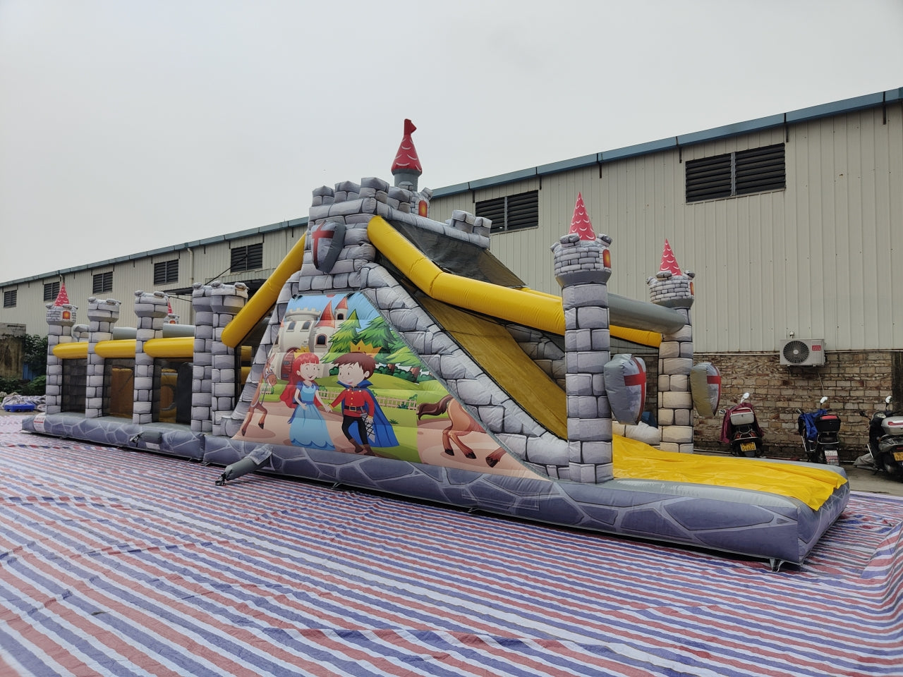 Obstáculo Inflable Gigante Temático Princesa