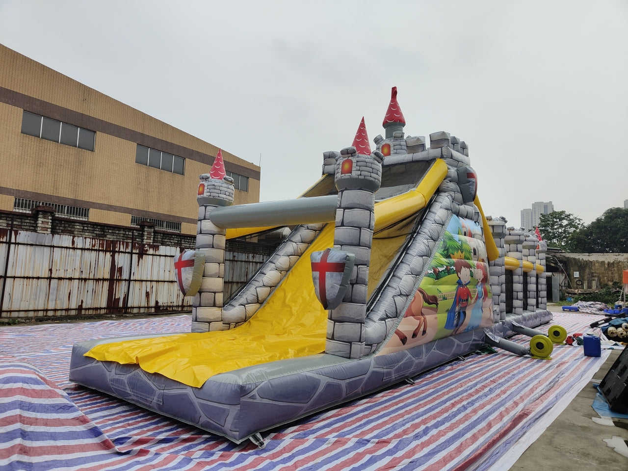 Obstáculo Inflable Gigante Temático Princesa