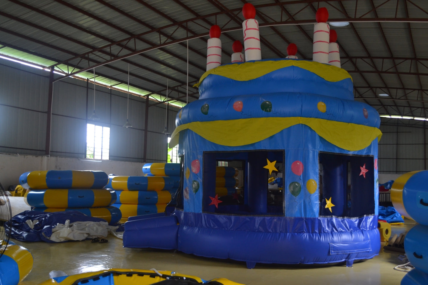 Castillo Inflable Temático Tarta