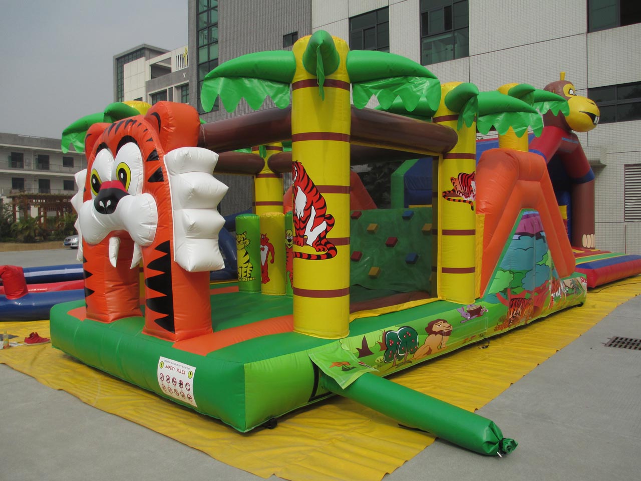 Inflatable Tiger Obstacle Course