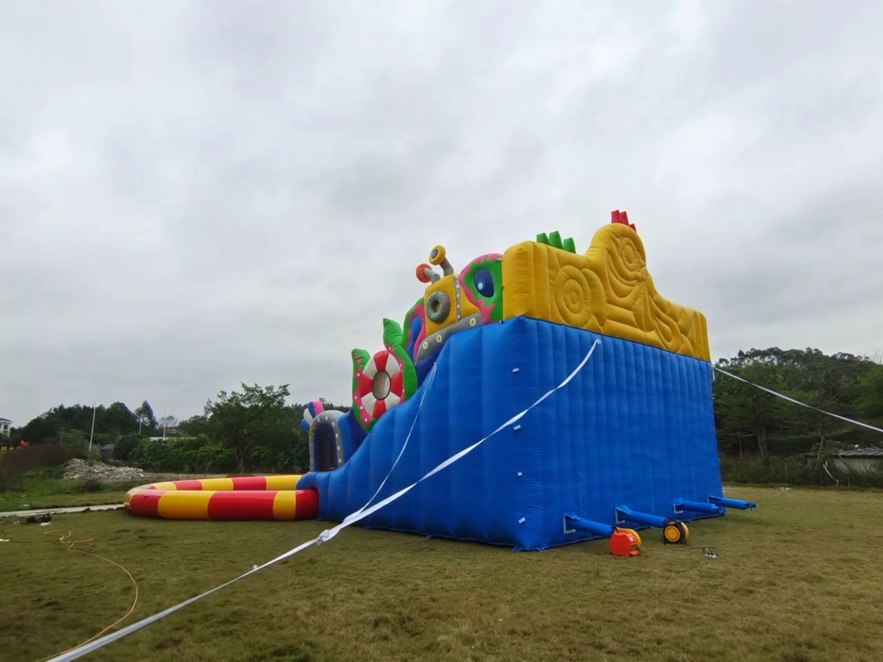 Parque Inflable Gigante Temático Caramela