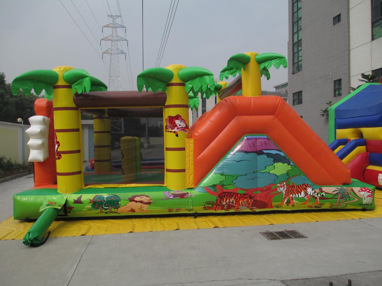 Inflatable Tiger Obstacle Course