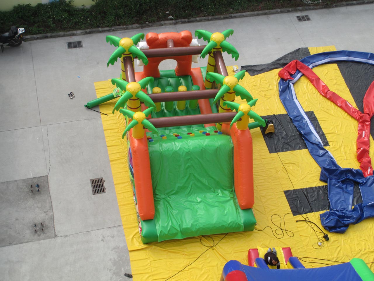 Inflatable Tiger Obstacle Course