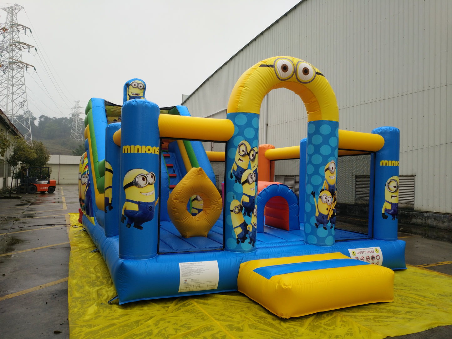 Inflatable Minion Bouncer