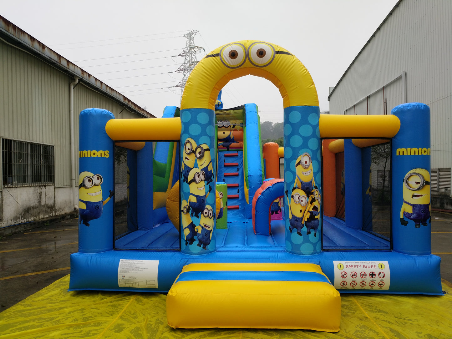 Inflatable Minion Bouncer