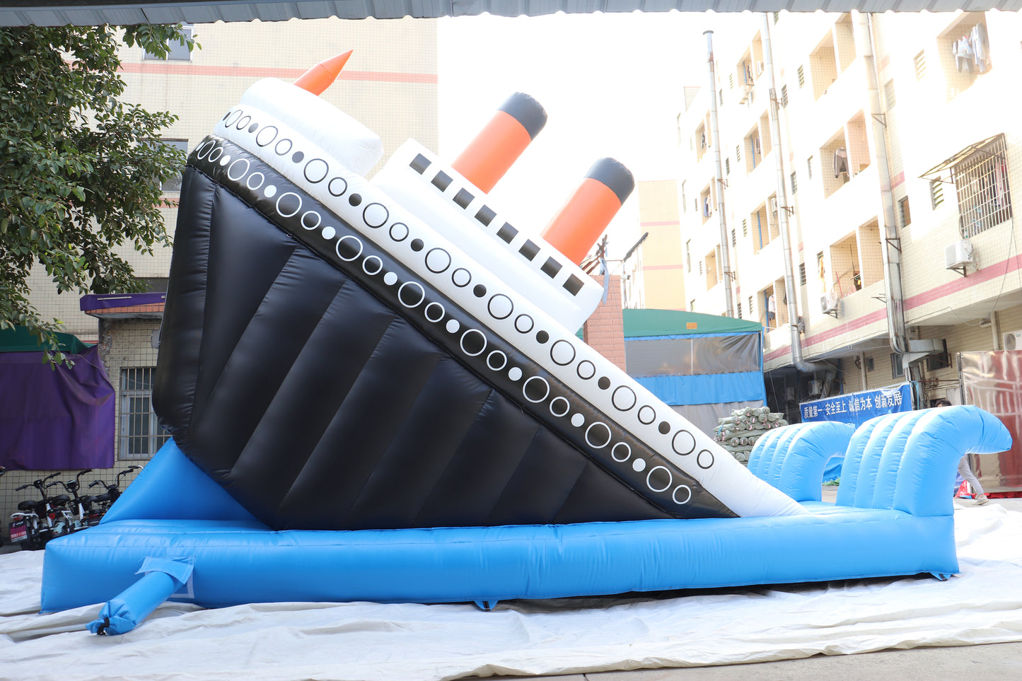 Inflatable Titanic Slides